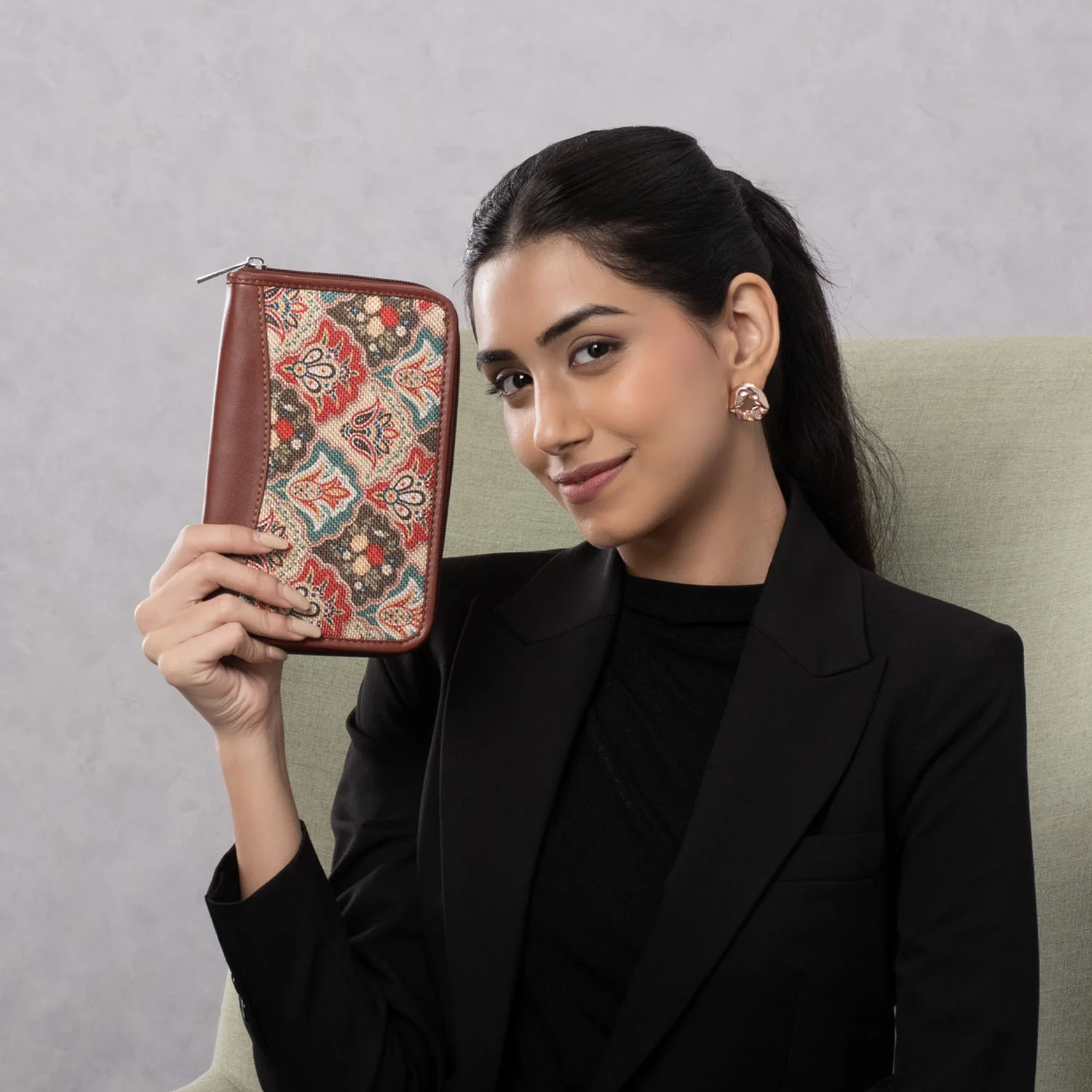 Mughal Art Multicolor Chain Wallet - Image 2