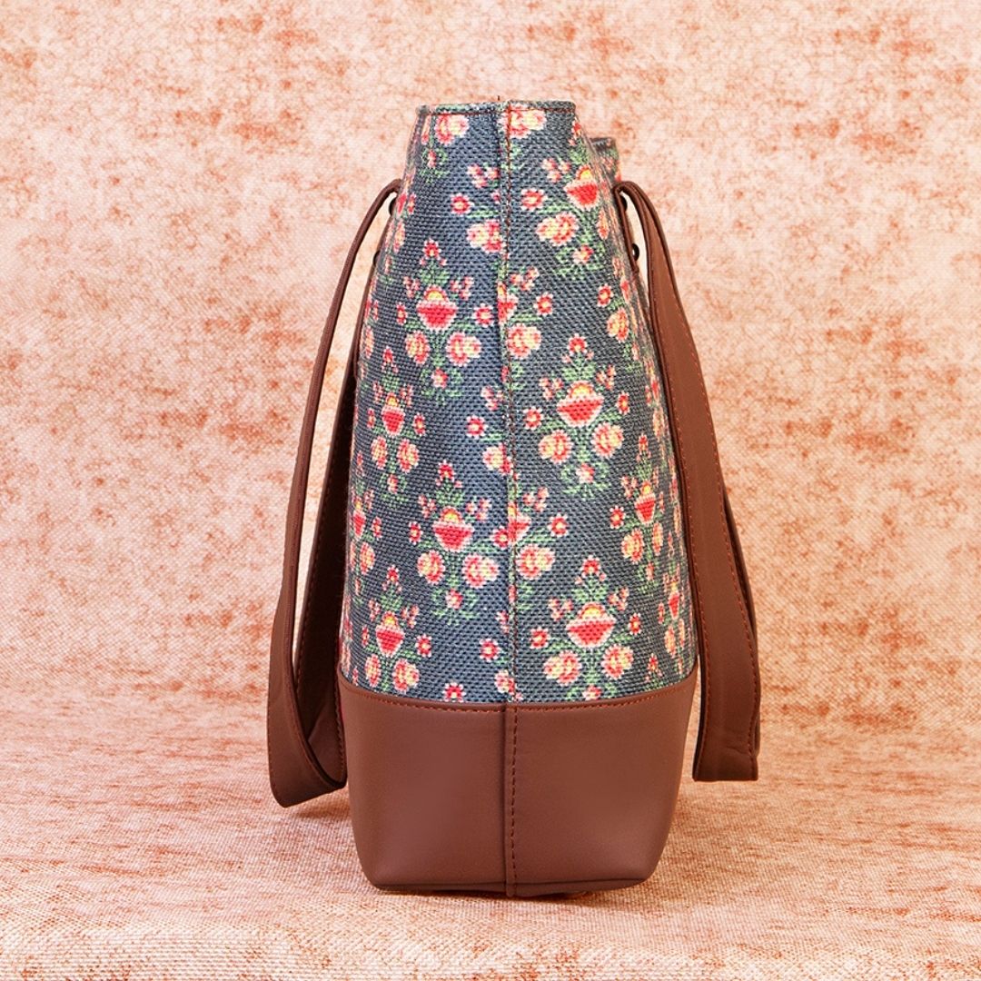 Mughal Garden Print Shoulder Tote Bag - Image 5