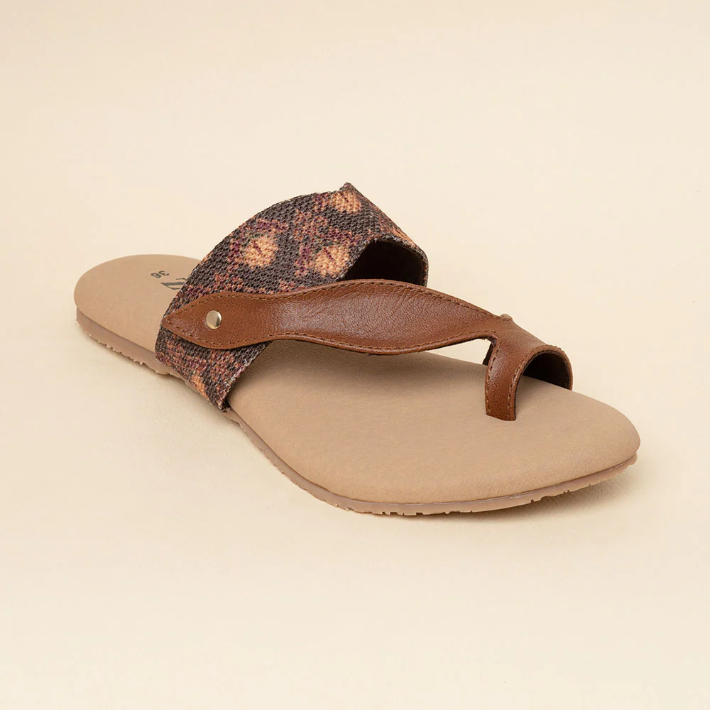 Mysore Garden Curvy Toe Chappal - Image 7