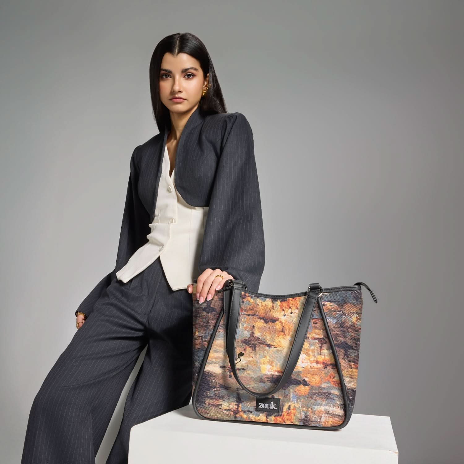 Rhea Kapoor Naisha Tote Bag - Bombay Tapestry - Image 12