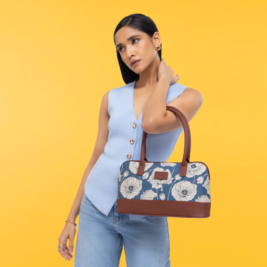 Nilgiri Lapis Classic Handbag - 1991 by Zouk - Image 2