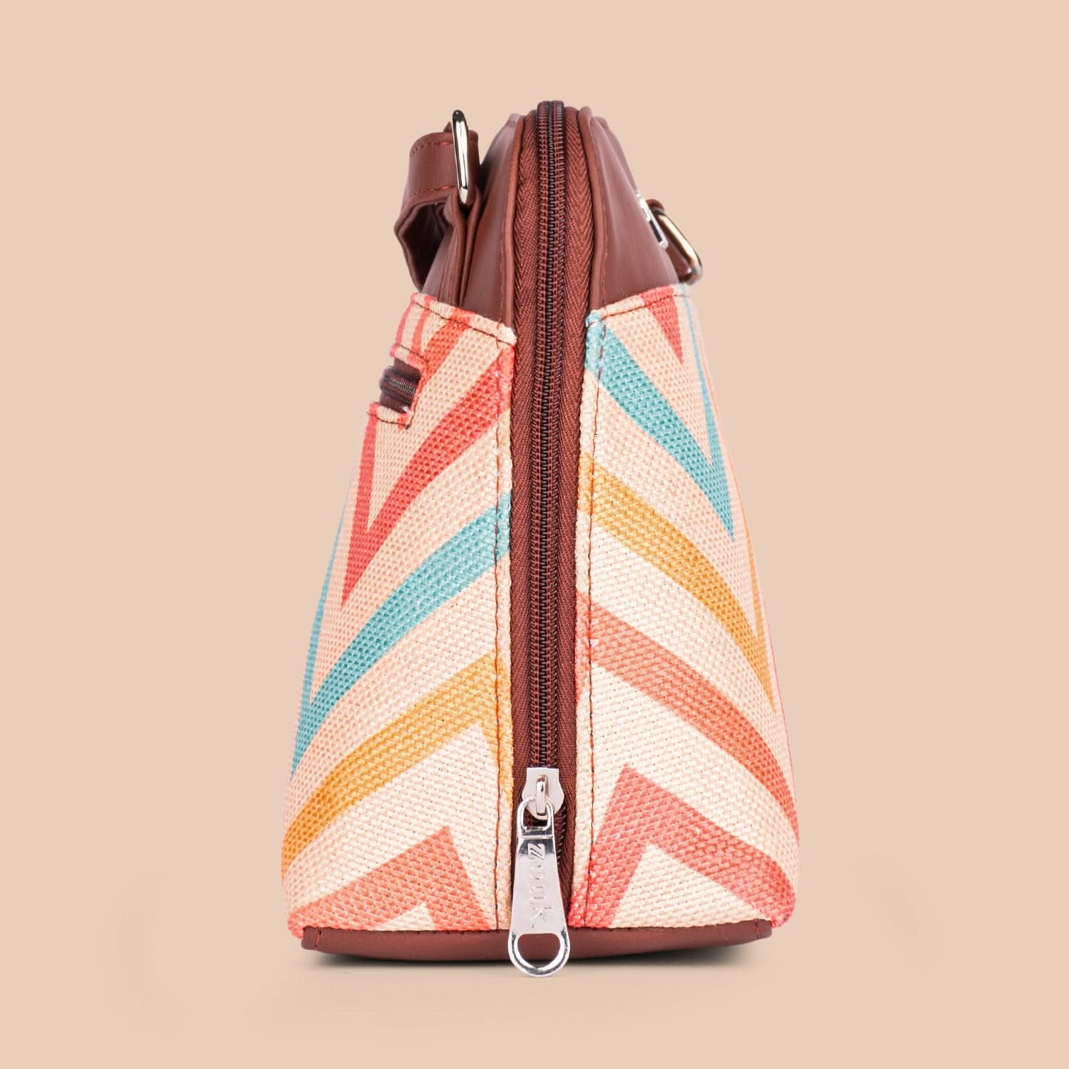 WavBeach OOO Sling Bag - Image 6