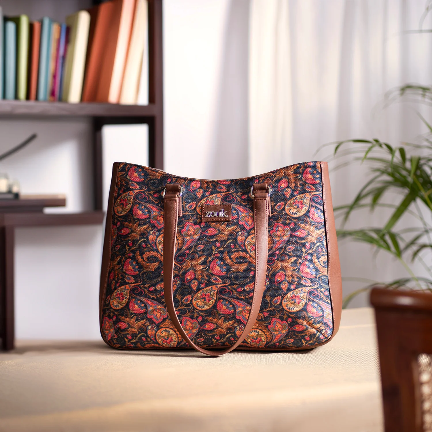 Paisley Print Getaway Handbag - Image 2