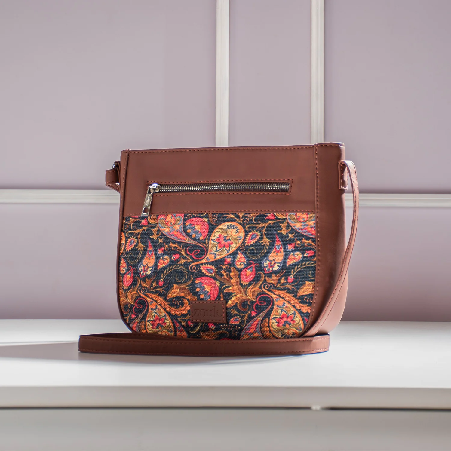 Paisley Print U-Shaped Sling Bag - Image 2