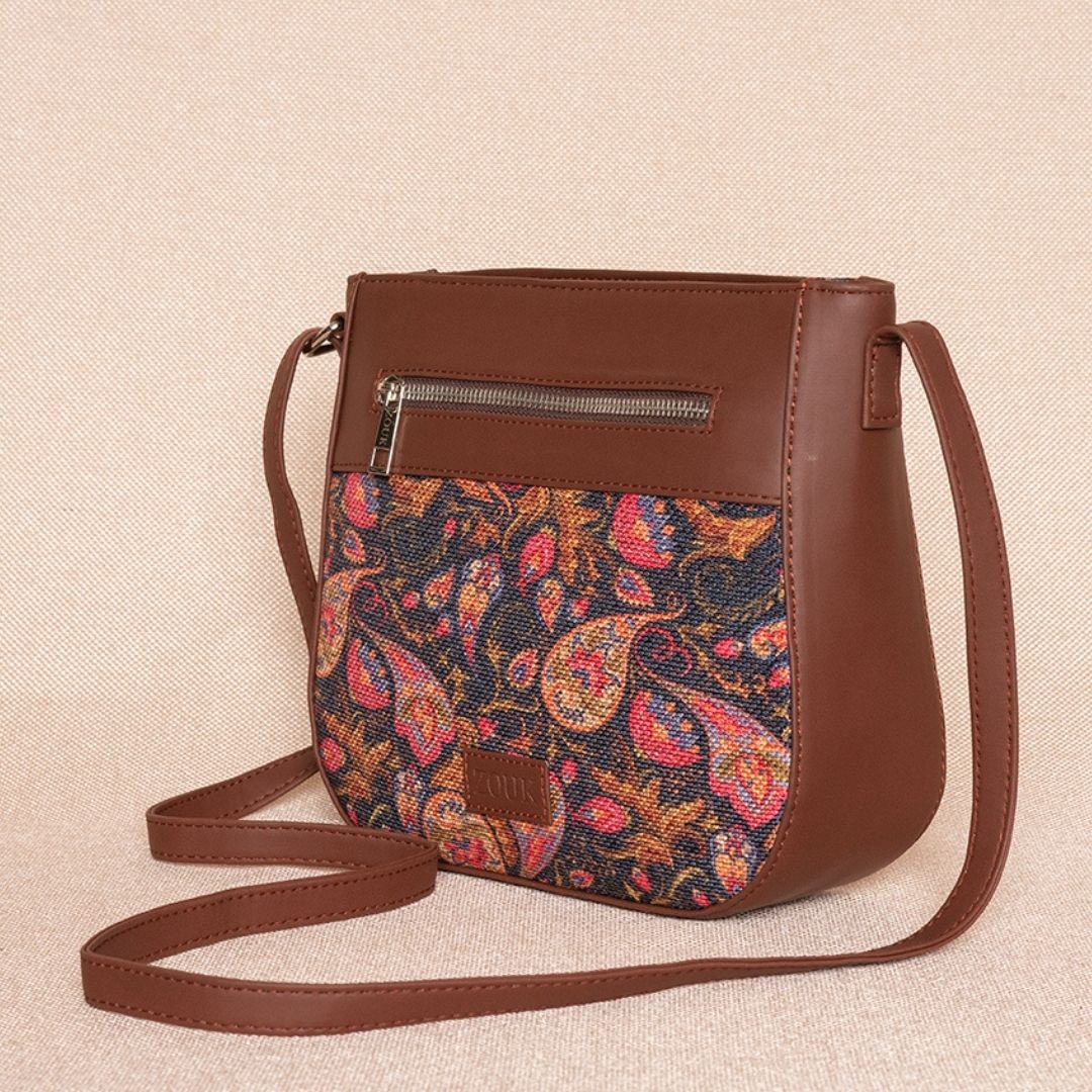 Paisley Print U-Shaped Sling Bag - Image 4
