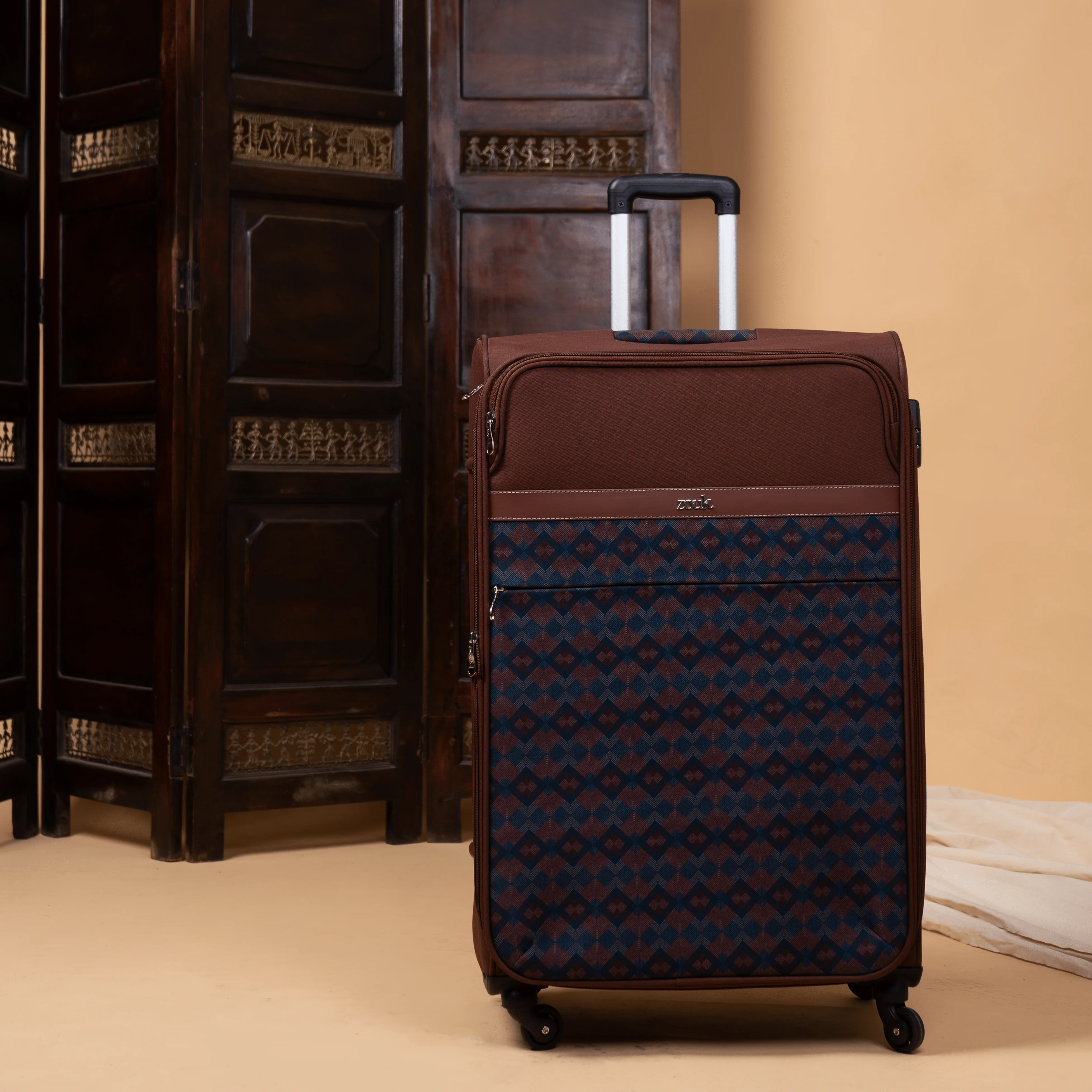 Periyar Waves Avasa Trolley Bag (Large) - Image 3