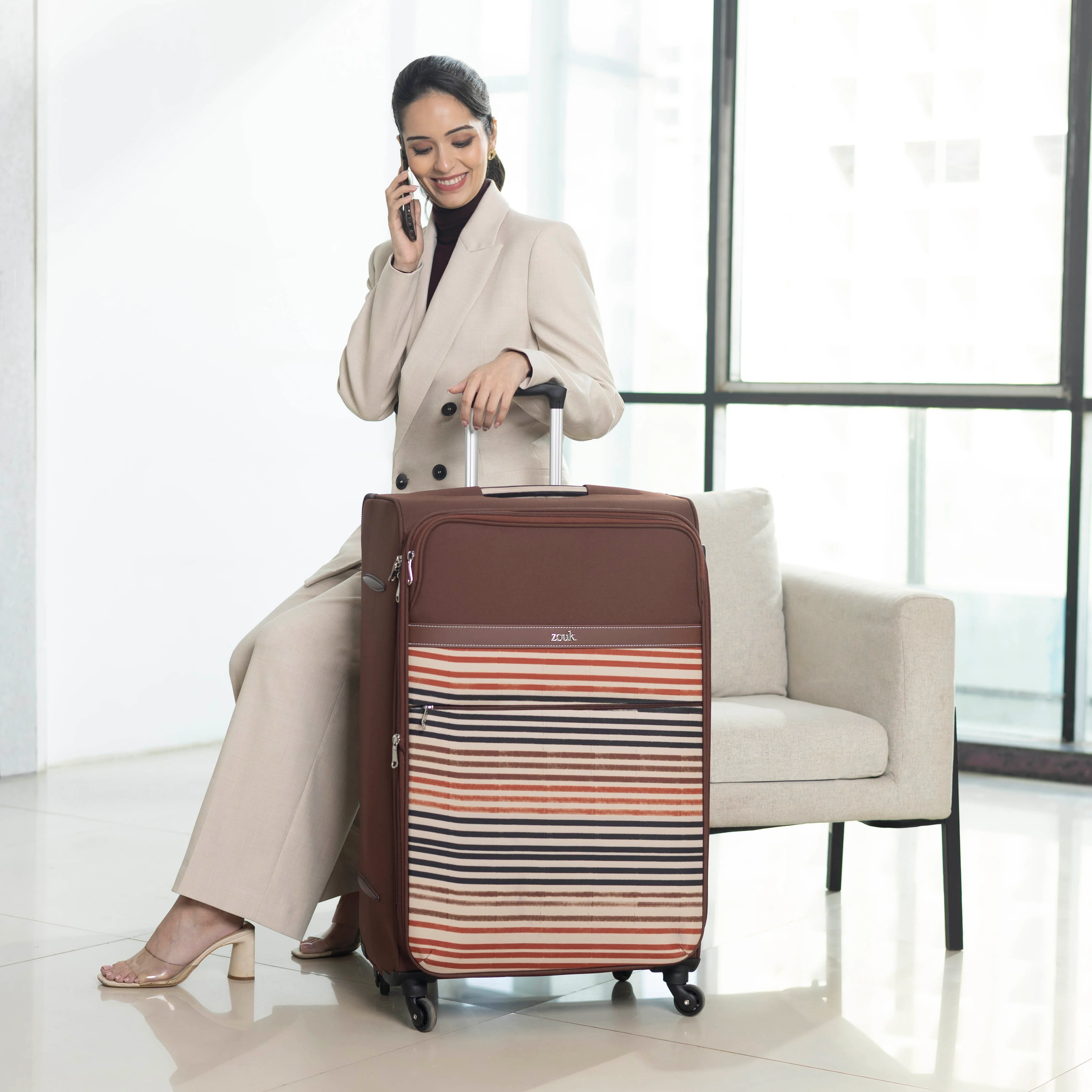Qutub Stripes Avasa Trolley Bag (Large) - Image 10