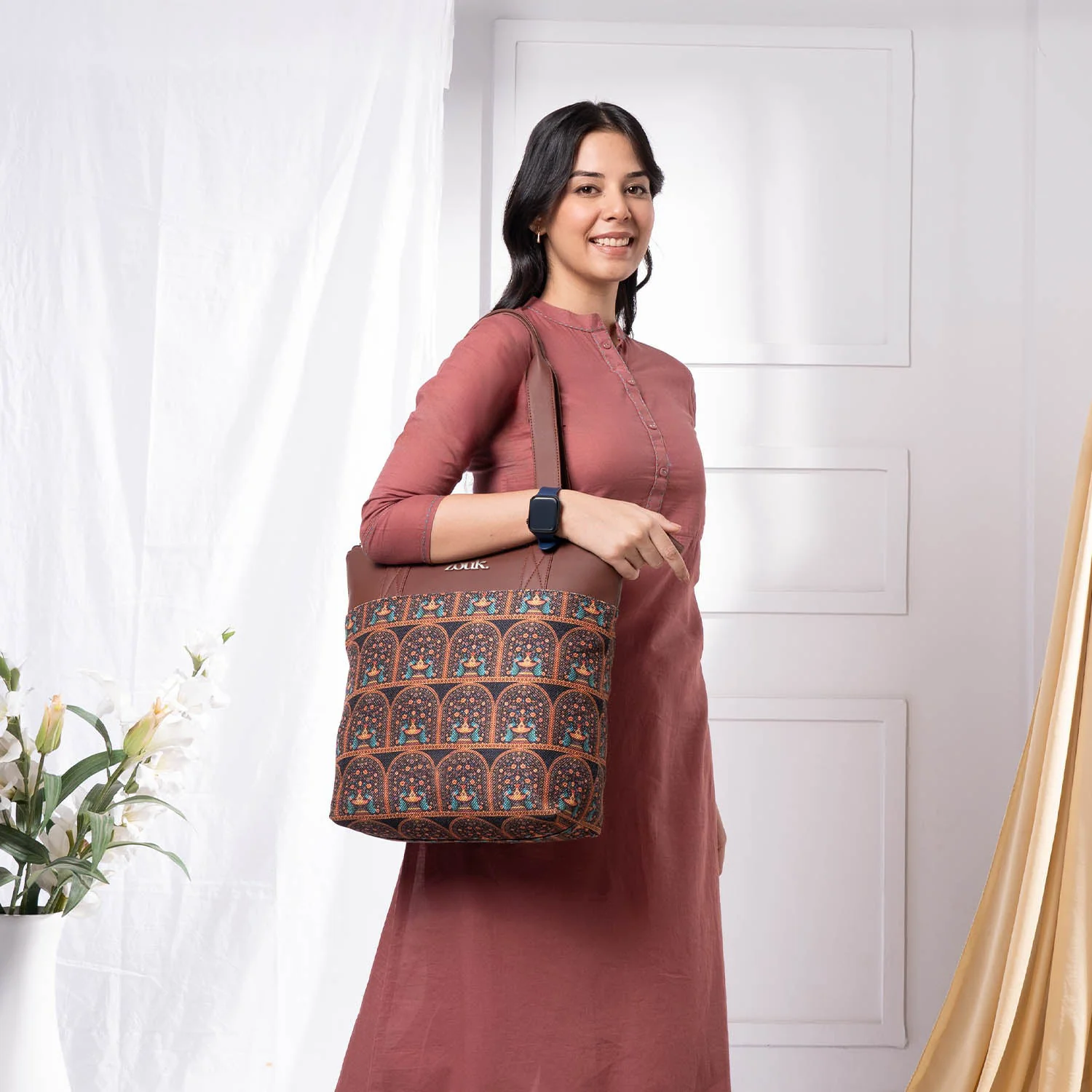Royal Indian Peacock Motif Everyday Tote Bag - Image 3