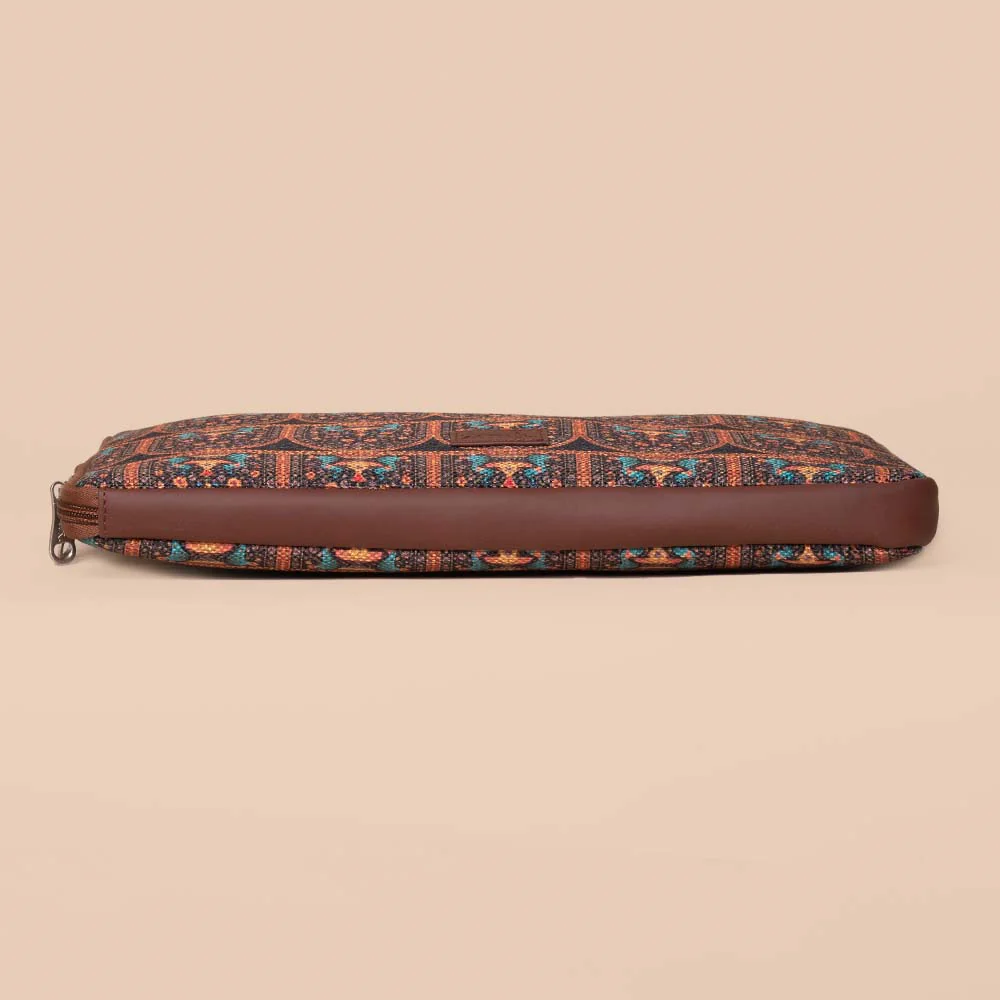 Royal Indian Peacock Motif L-Zippered Laptop Sleeve - Image 8