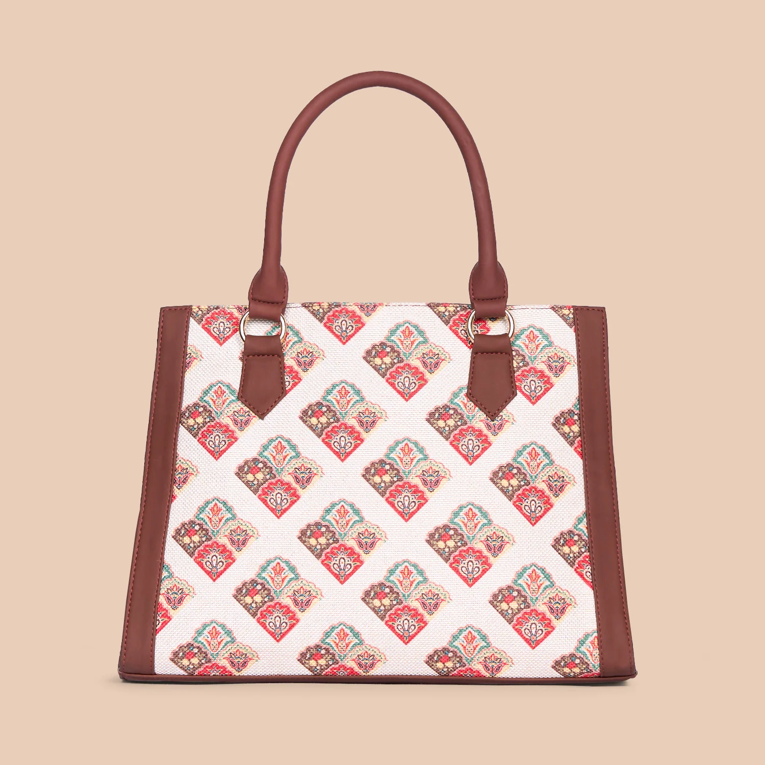 Seashell Motif White Classic Handbag - Image 3