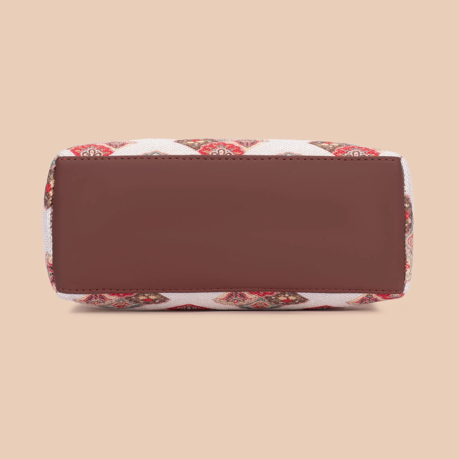 Seashell Motif White Harmony Sling Bag - Image 9