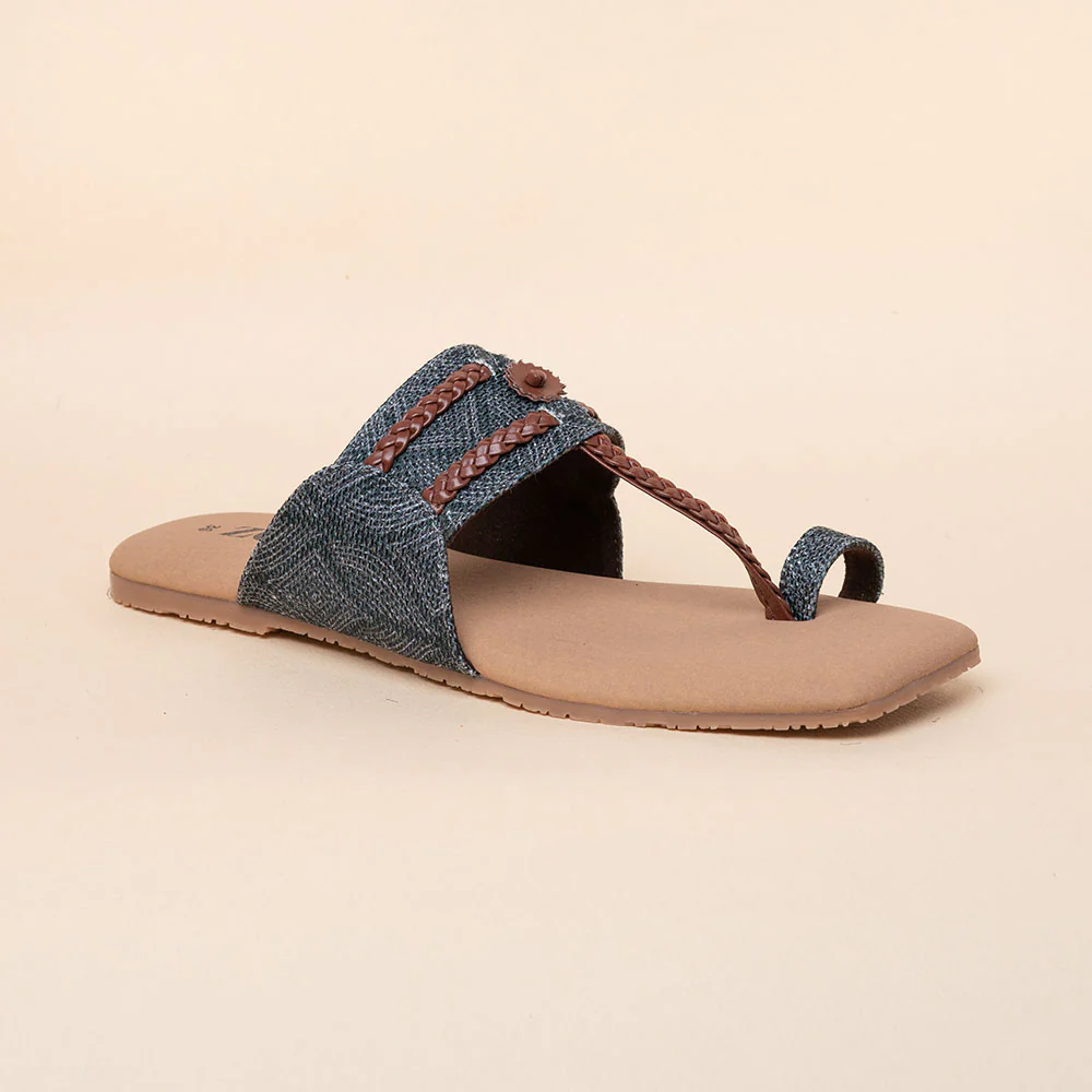 Shalimar Qila Braided Kolhapuri Chappal - Image 8
