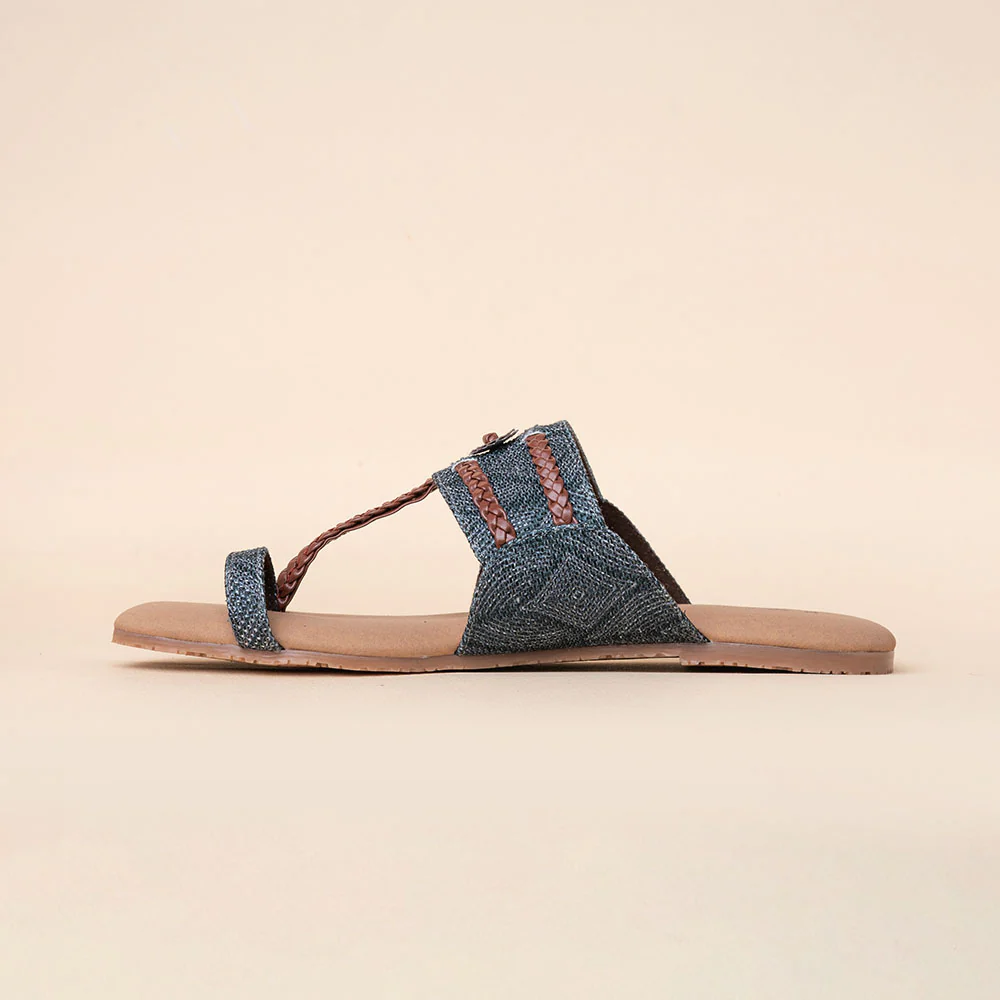 Shalimar Qila Braided Kolhapuri Chappal - Image 9