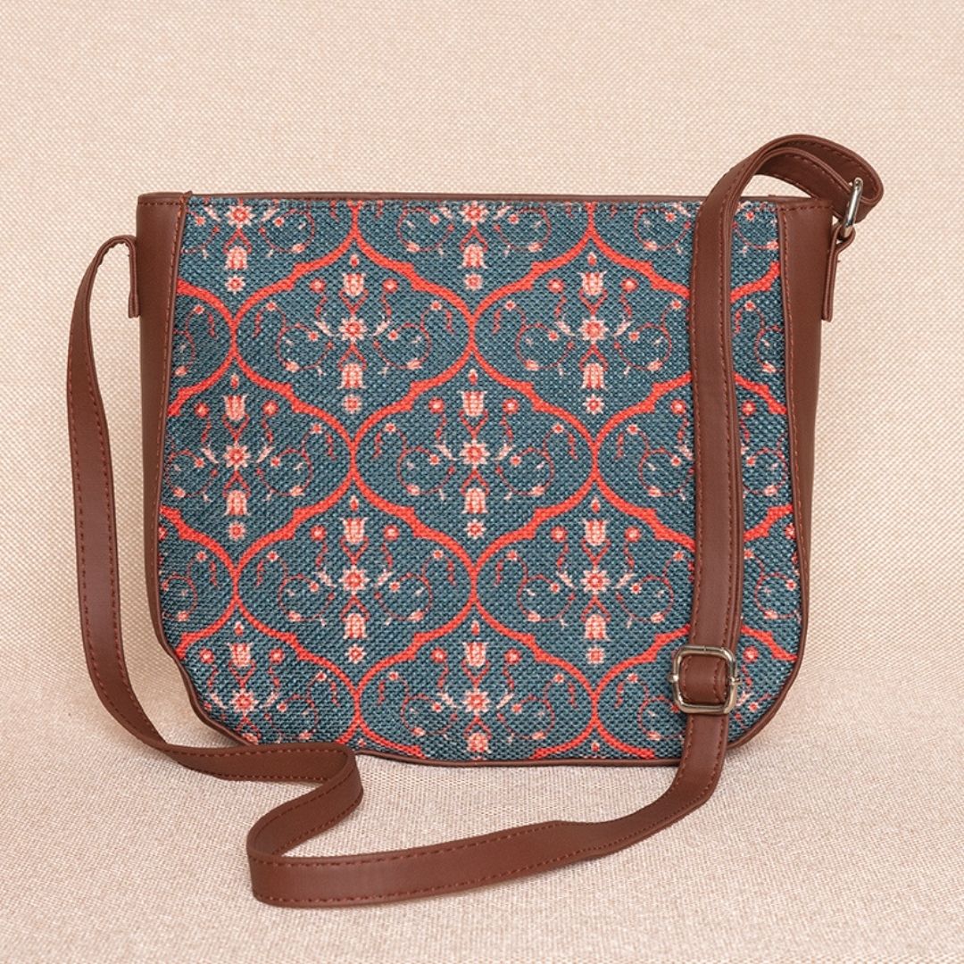 Sheesh Mahal Jaali Motif U-Shaped Sling Bag - Image 2