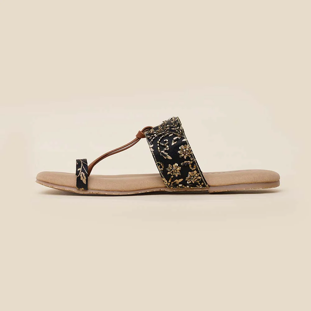 Srinagar Regals Embellished Chappal - Image 10