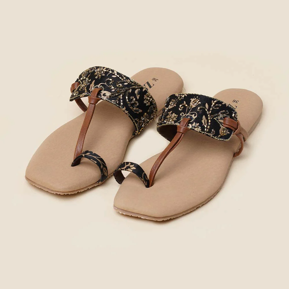 Srinagar Regals Embellished Chappal - Image 5