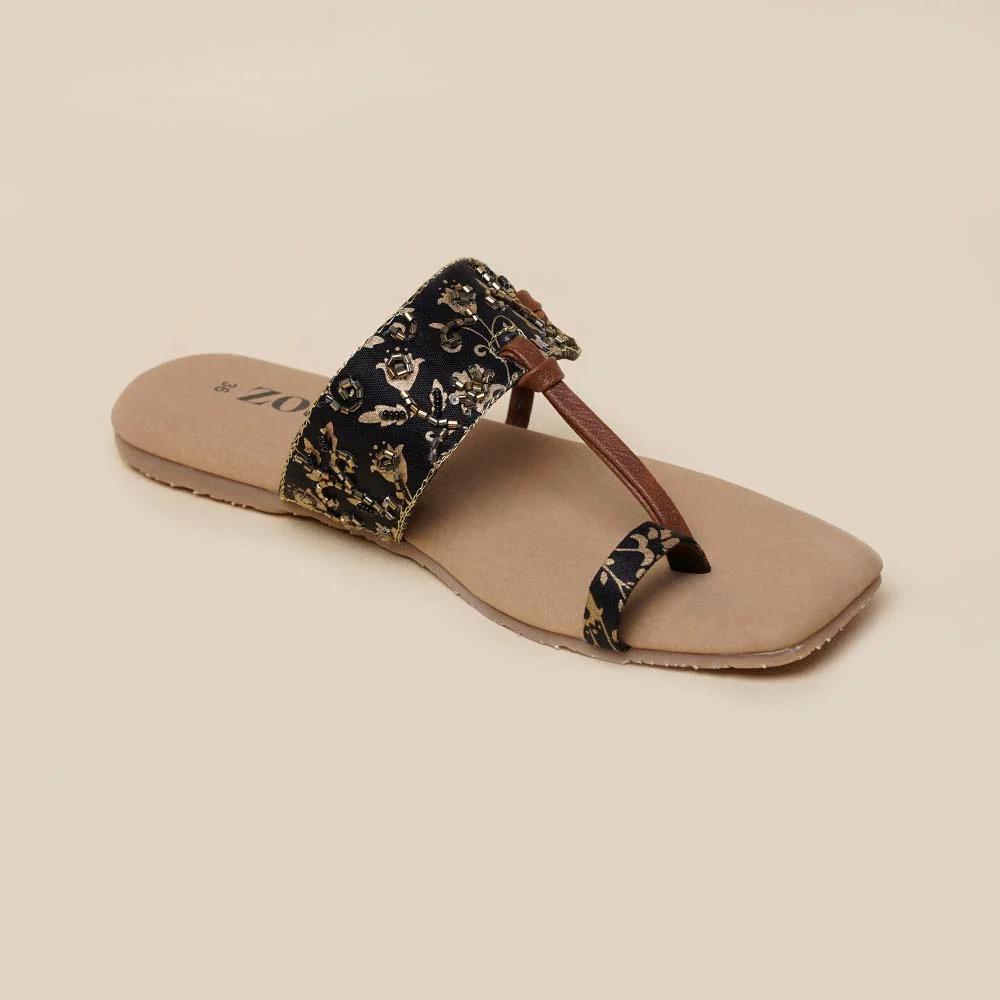 Srinagar Regals Embellished Chappal - Image 7