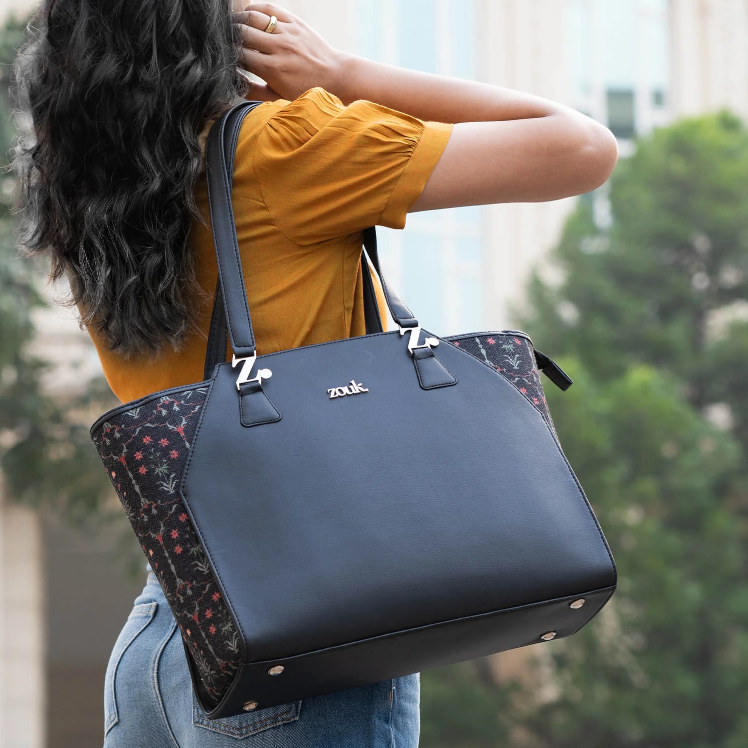 Taj Guldasta Classic Business Bag - Image 3