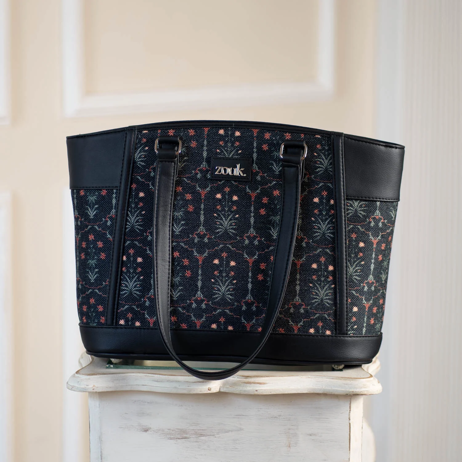 Taj Guldasta Classic Commute Office Bag - Image 2