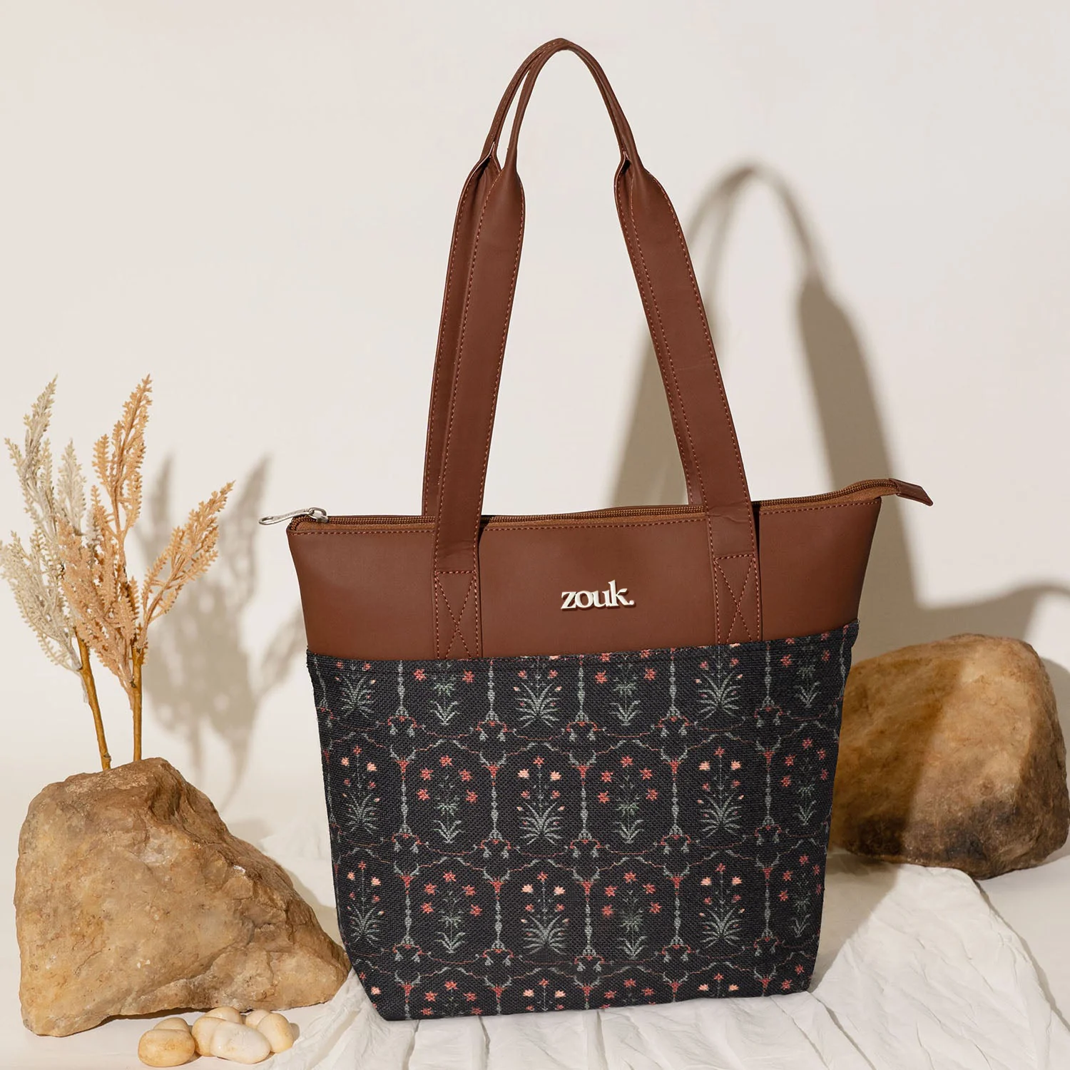 Taj Guldasta Everyday Tote Bag & Chain Wallet Combo - Image 2