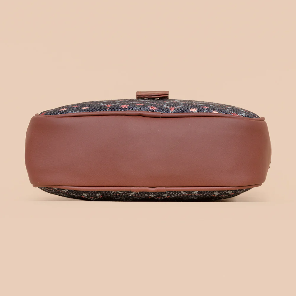 Taj Guldasta Magnetic Sling Bag - Image 5