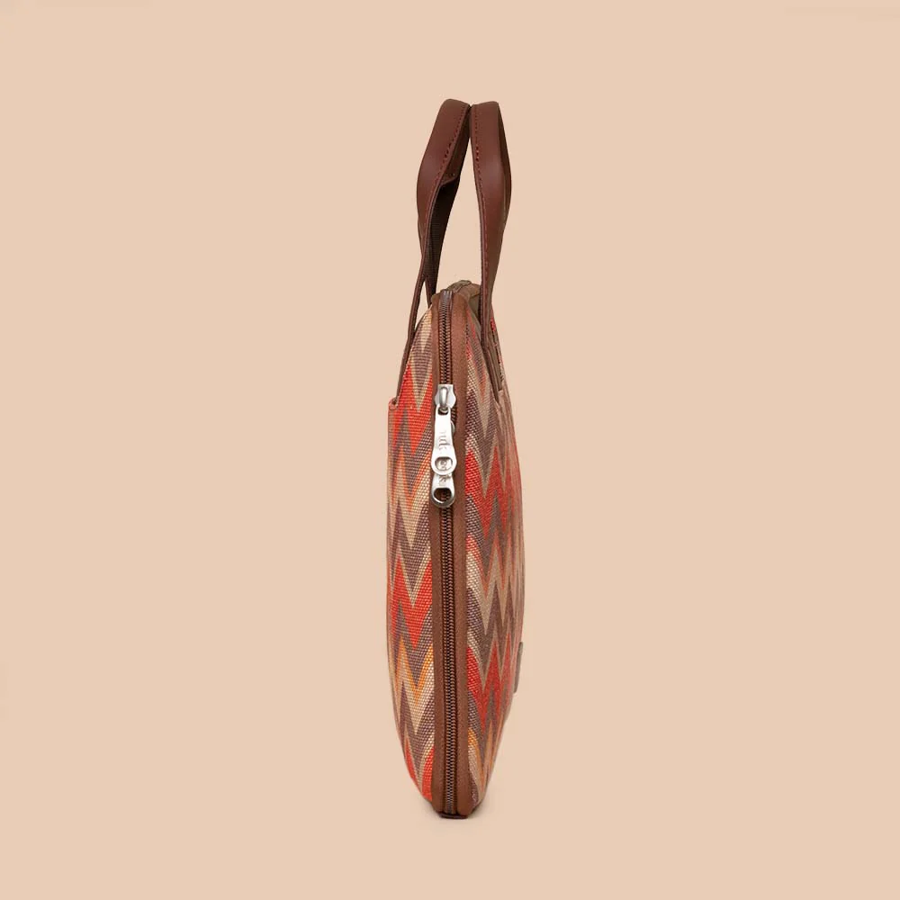 Tidal Wave L-Zippered Laptop Sleeve - Image 10