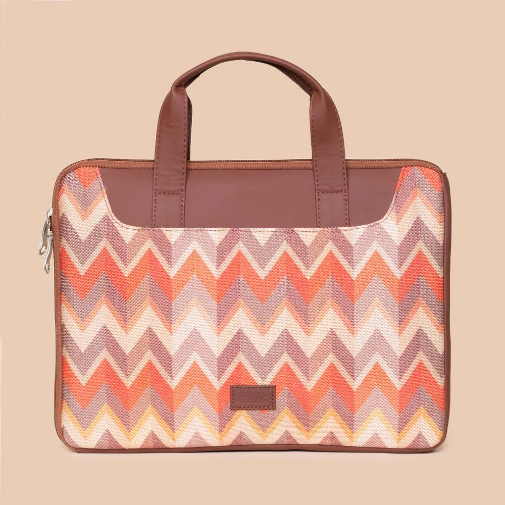Tidal Wave L-Zippered Laptop Sleeve - Image 3