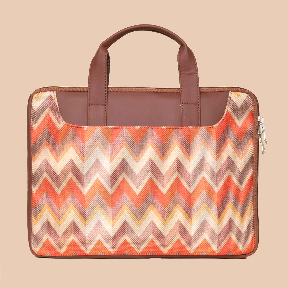 Tidal Wave L-Zippered Laptop Sleeve - Image 4