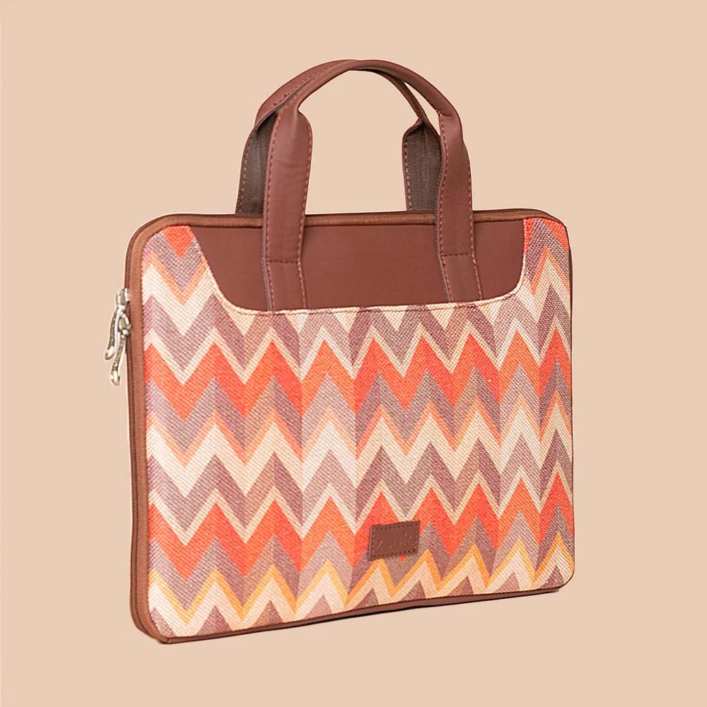 Tidal Wave L-Zippered Laptop Sleeve - Image 5