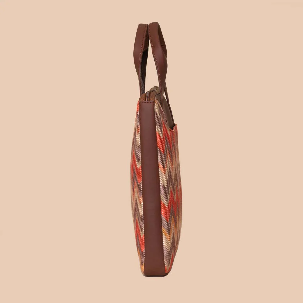 Tidal Wave L-Zippered Laptop Sleeve - Image 9