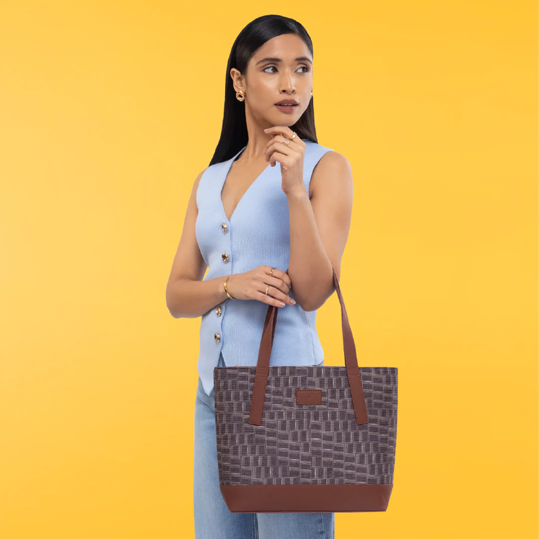 Toda Twills Classic Tote Bag - 1991 by Zouk - Image 2