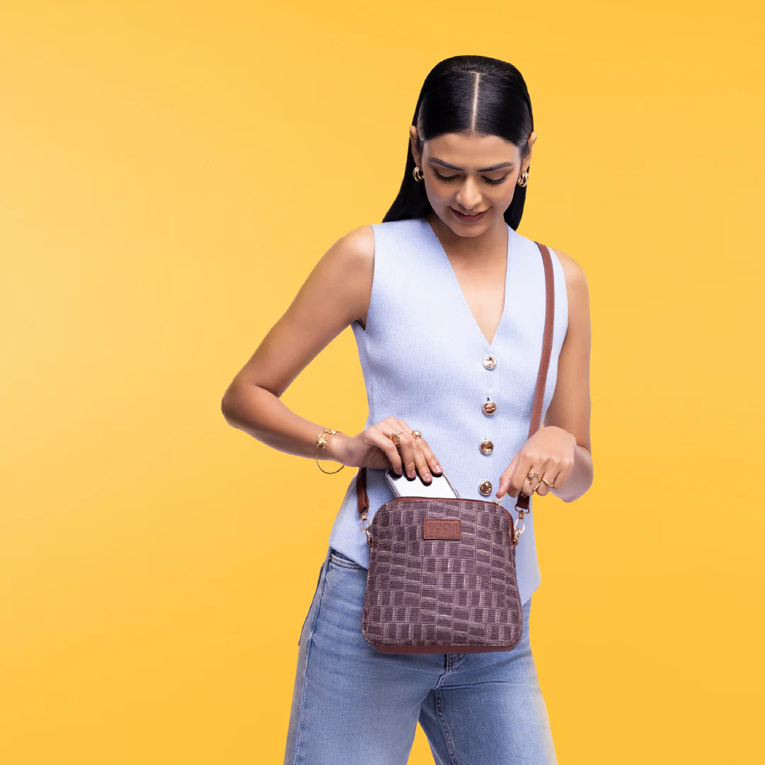 Toda Twills Regular Sling Bag - 1991 by Zouk - Image 2