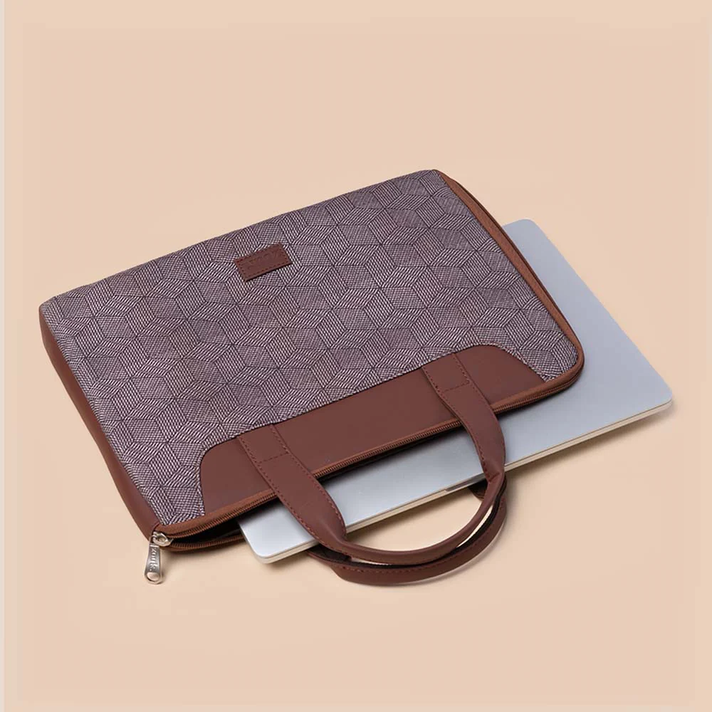 Travancore Texture L-Zippered Laptop Sleeve - Image 5