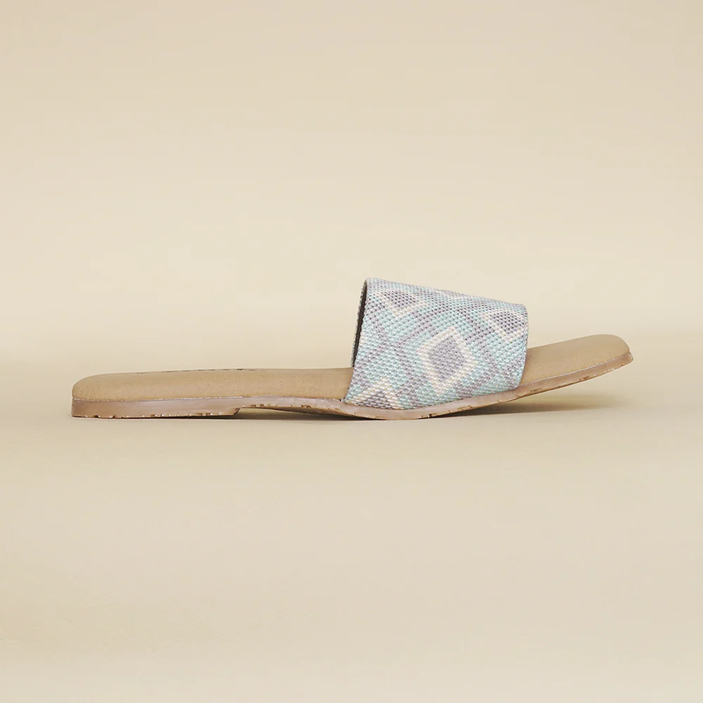 Umaid Diamond Casual Flats - Image 12