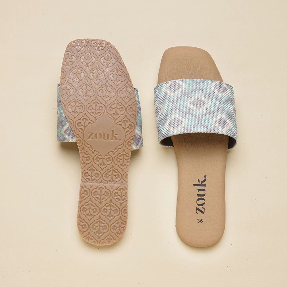 Umaid Diamond Casual Flats - Image 2