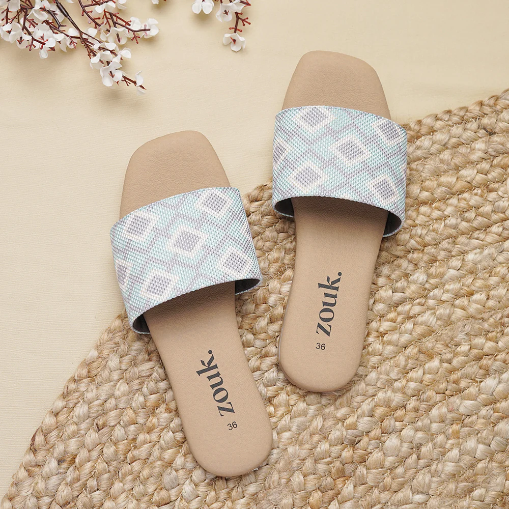 Umaid Diamond Casual Flats - Image 3