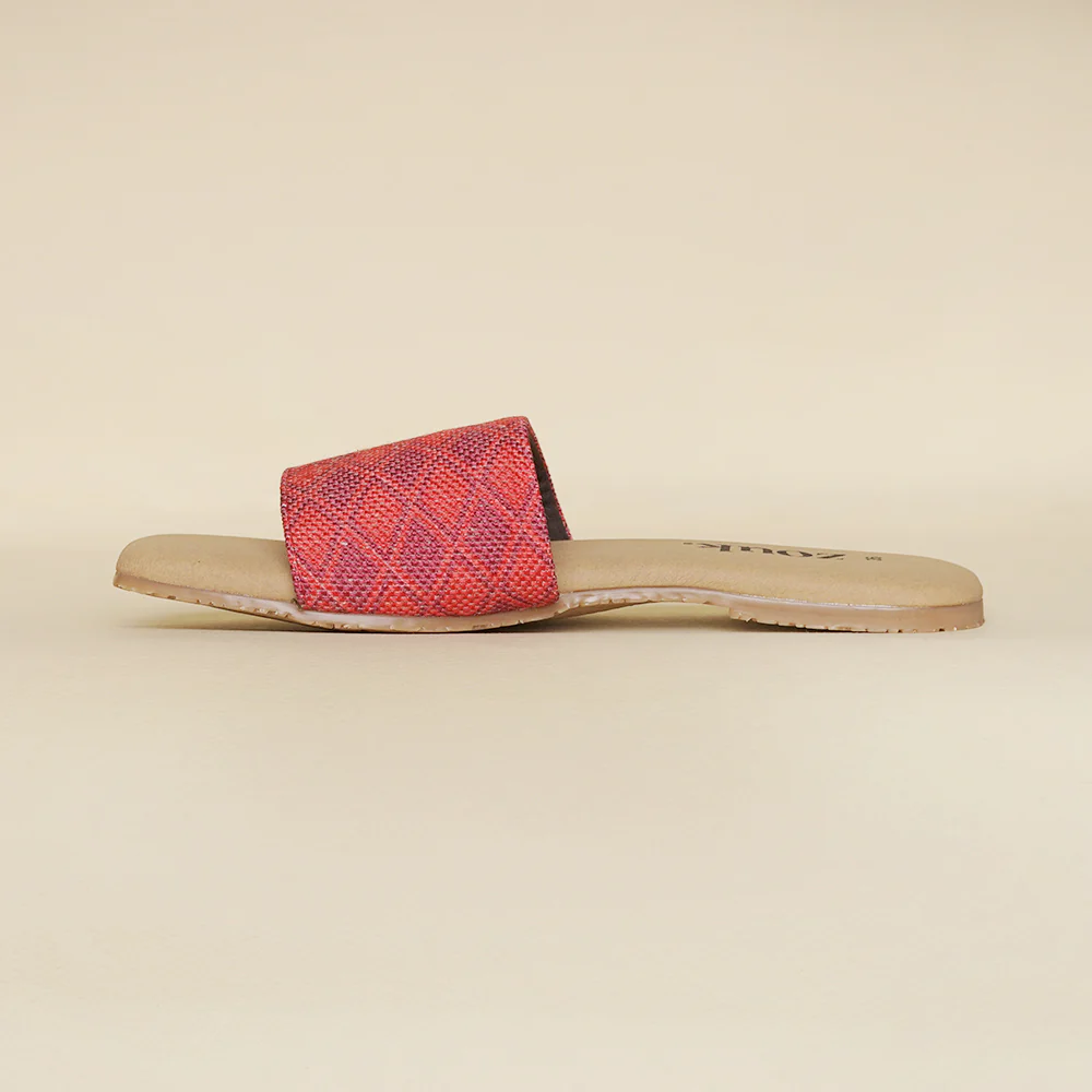 Wadiyar Diamond Casual Flats - Image 11