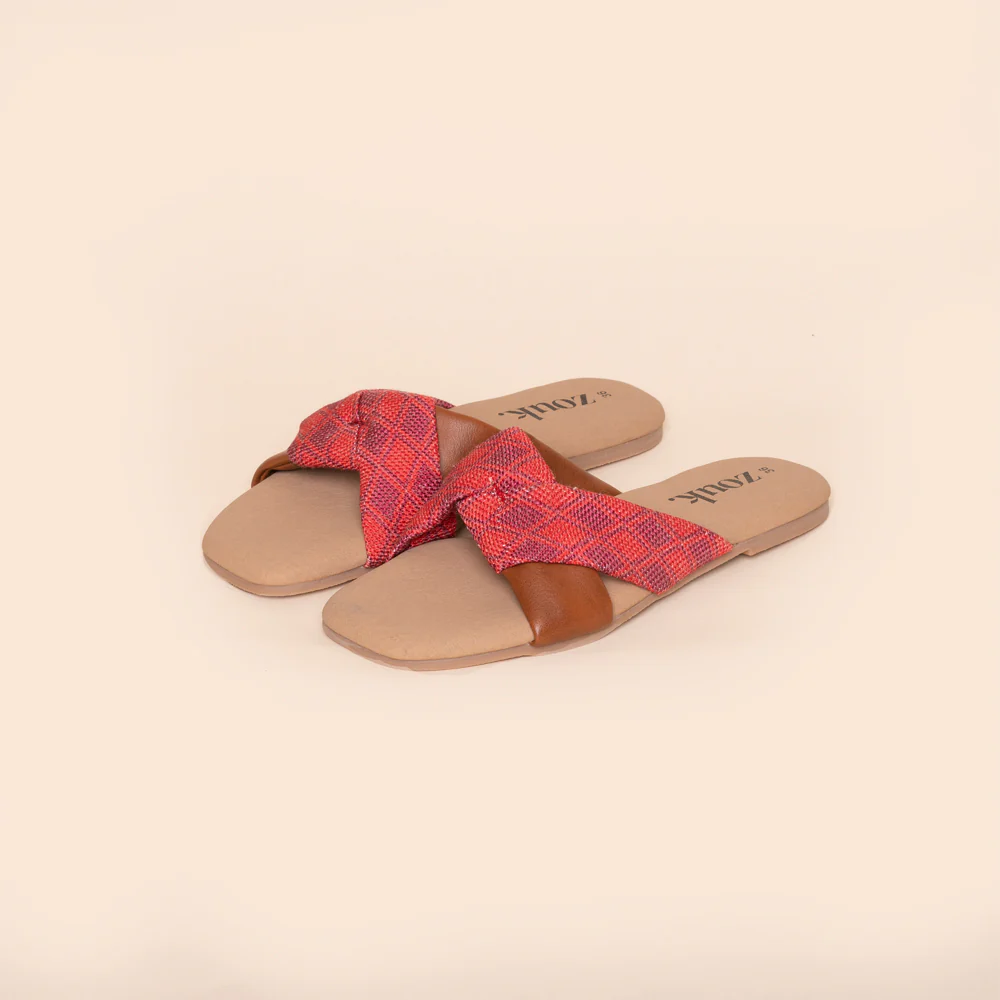 Wadiyar Diamond Cross Sliders - Image 7