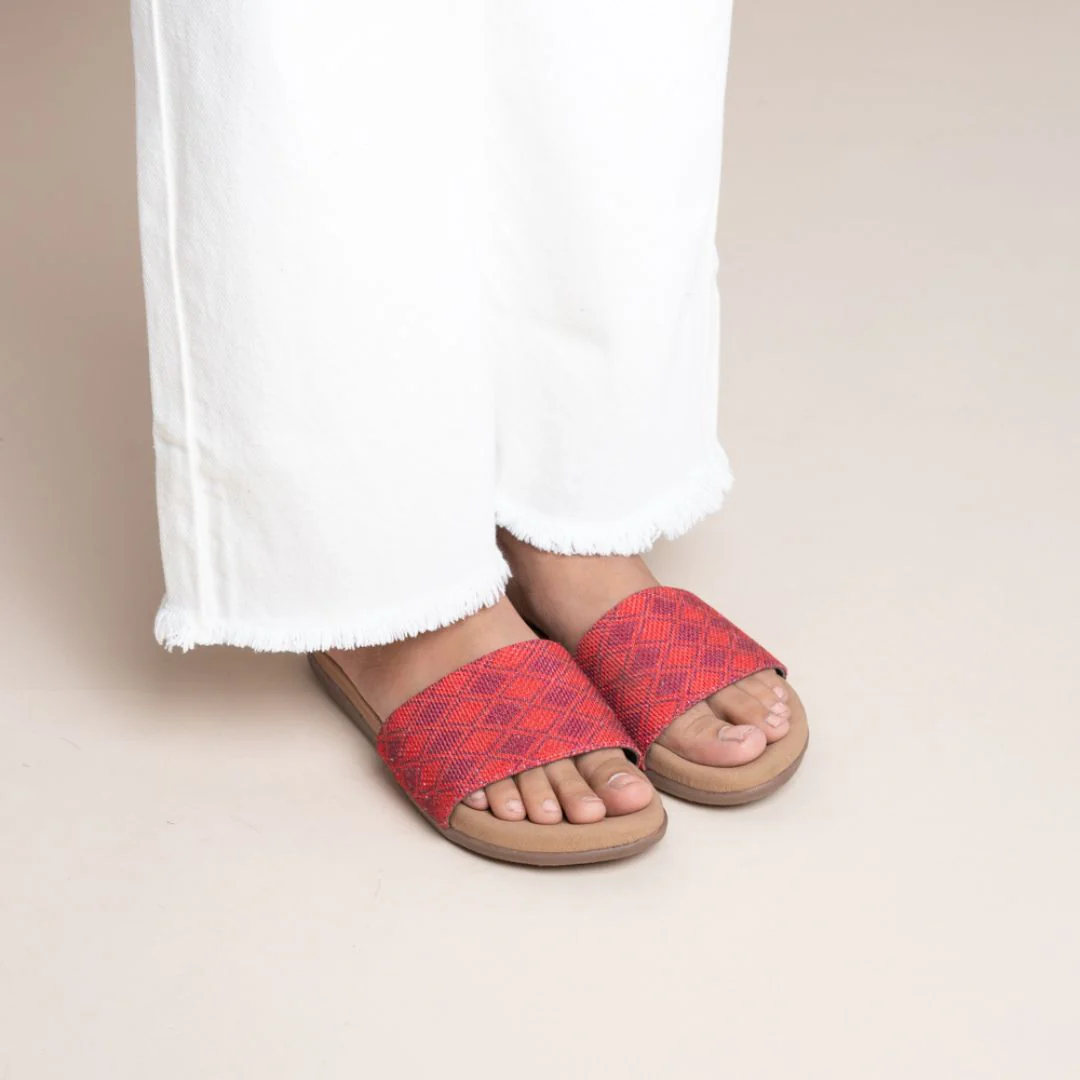 Wadiyar Diamond Women's Sliders - Image 8