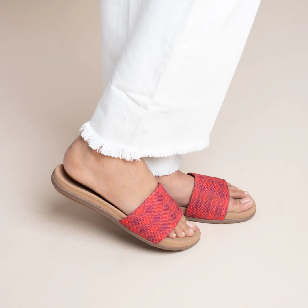 Wadiyar Diamond Women's Sliders - Image 9