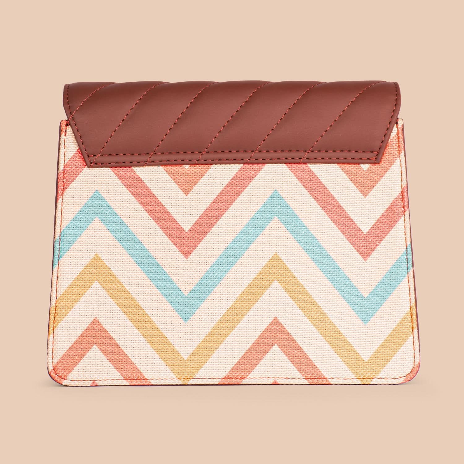 WavBeach Beyond Basic Sling Bag - Image 4