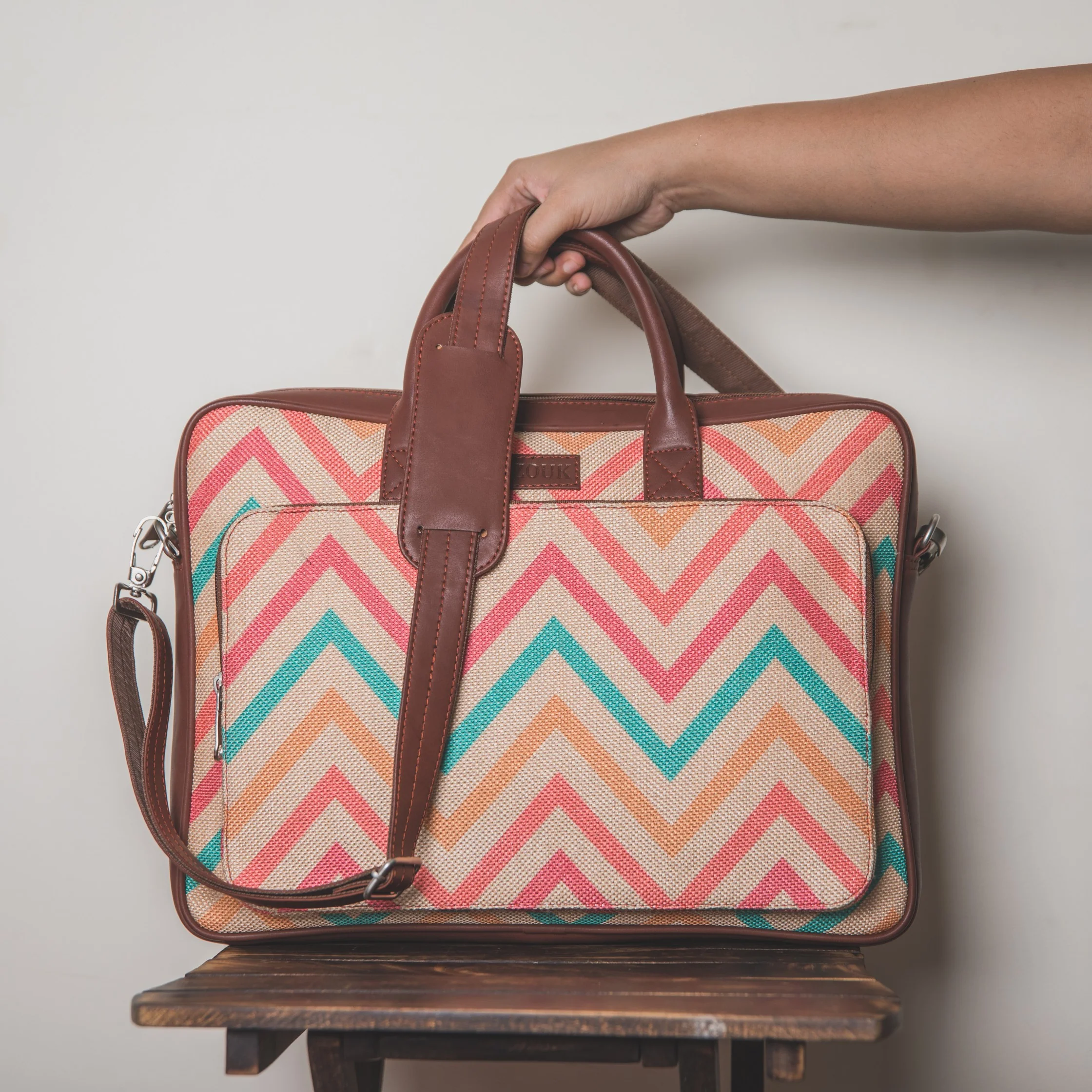 WavBeach Combo - Laptop Bag & Chain Wallet - Image 2