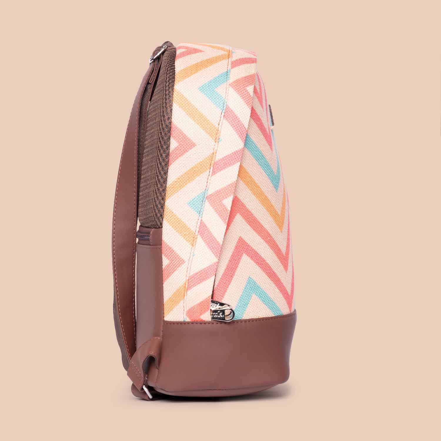 WavBeach Dome Daypack - Image 8