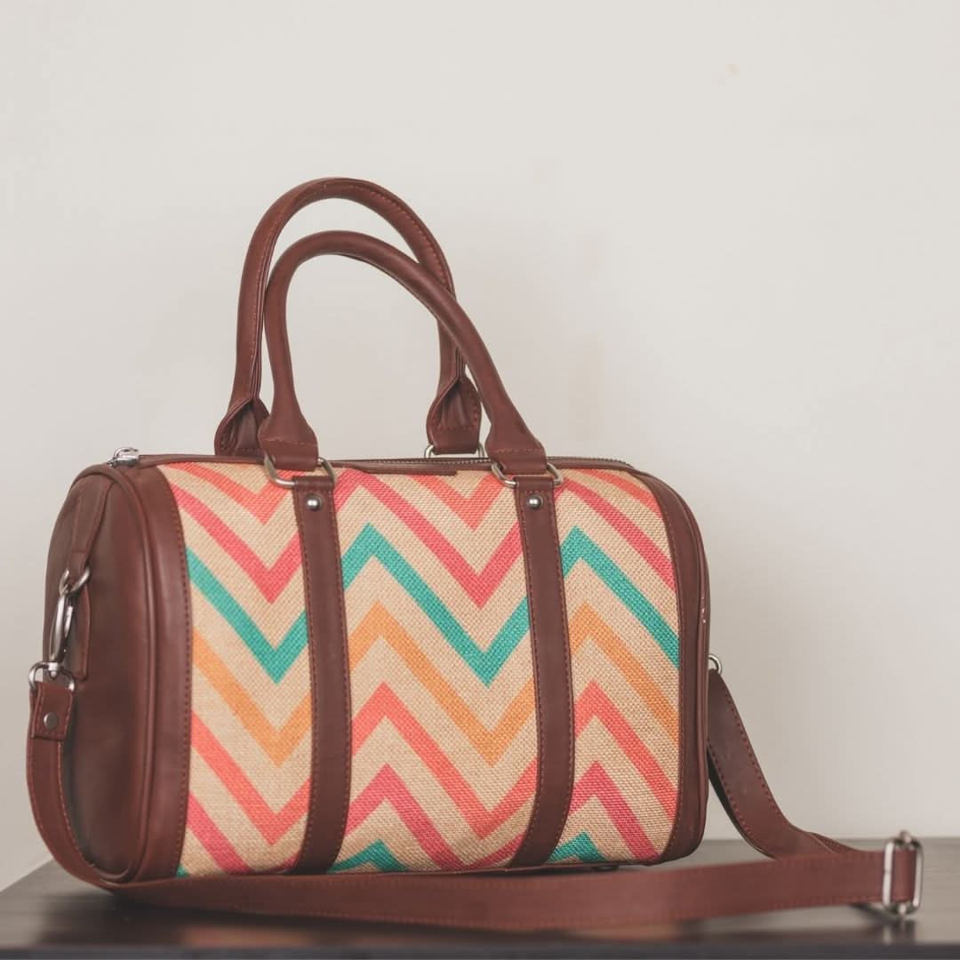 WavBeach & Paisley Print - Handbag & Chain Wallet Combo - Image 2