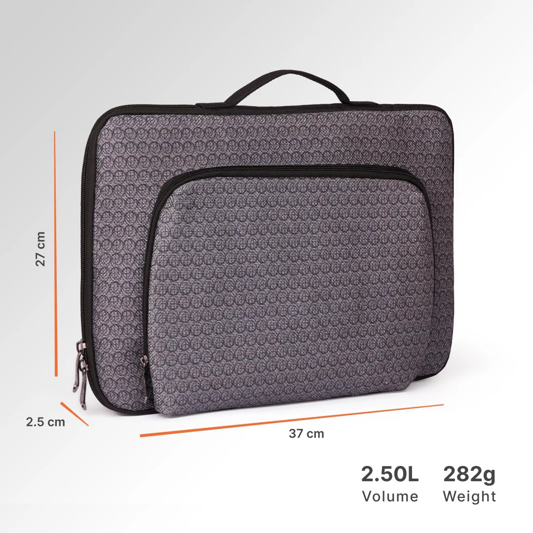 Zanskar Zenith Signature Laptop Sleeve - 15.6inch (Black) - Image 3