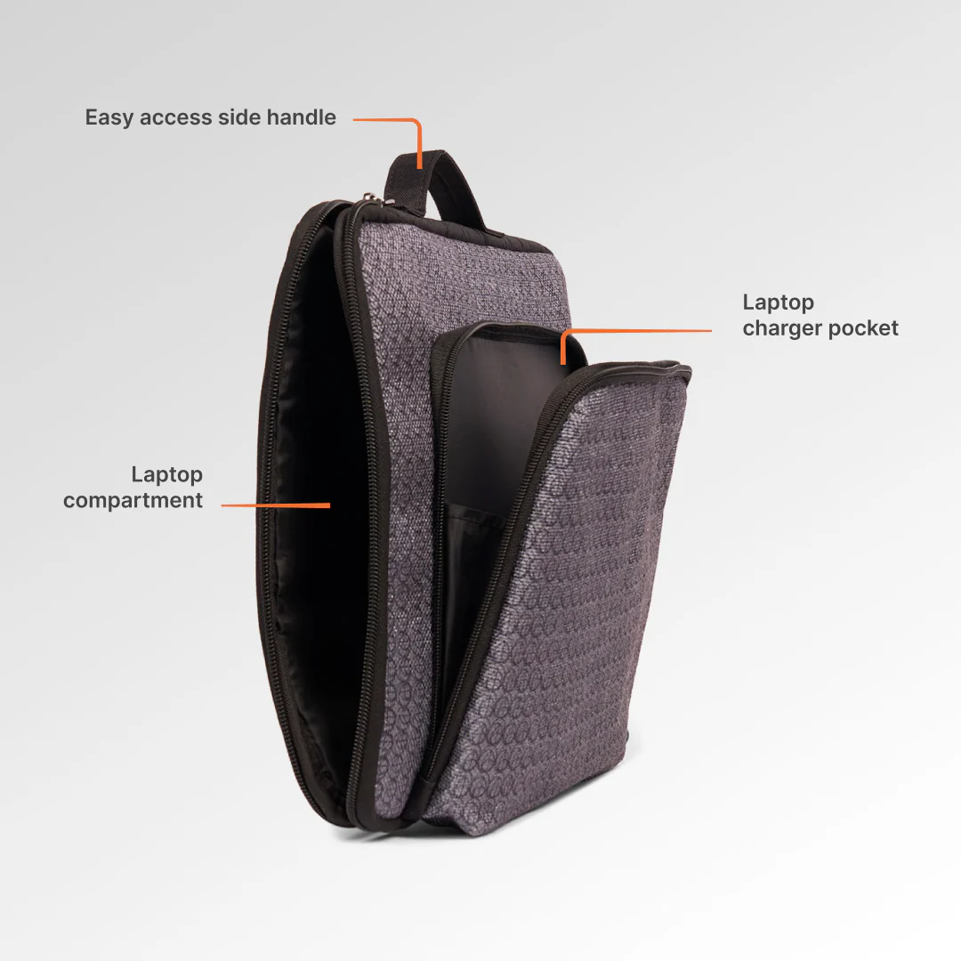Zanskar Zenith Signature Laptop Sleeve - 15.6inch (Black) - Image 5