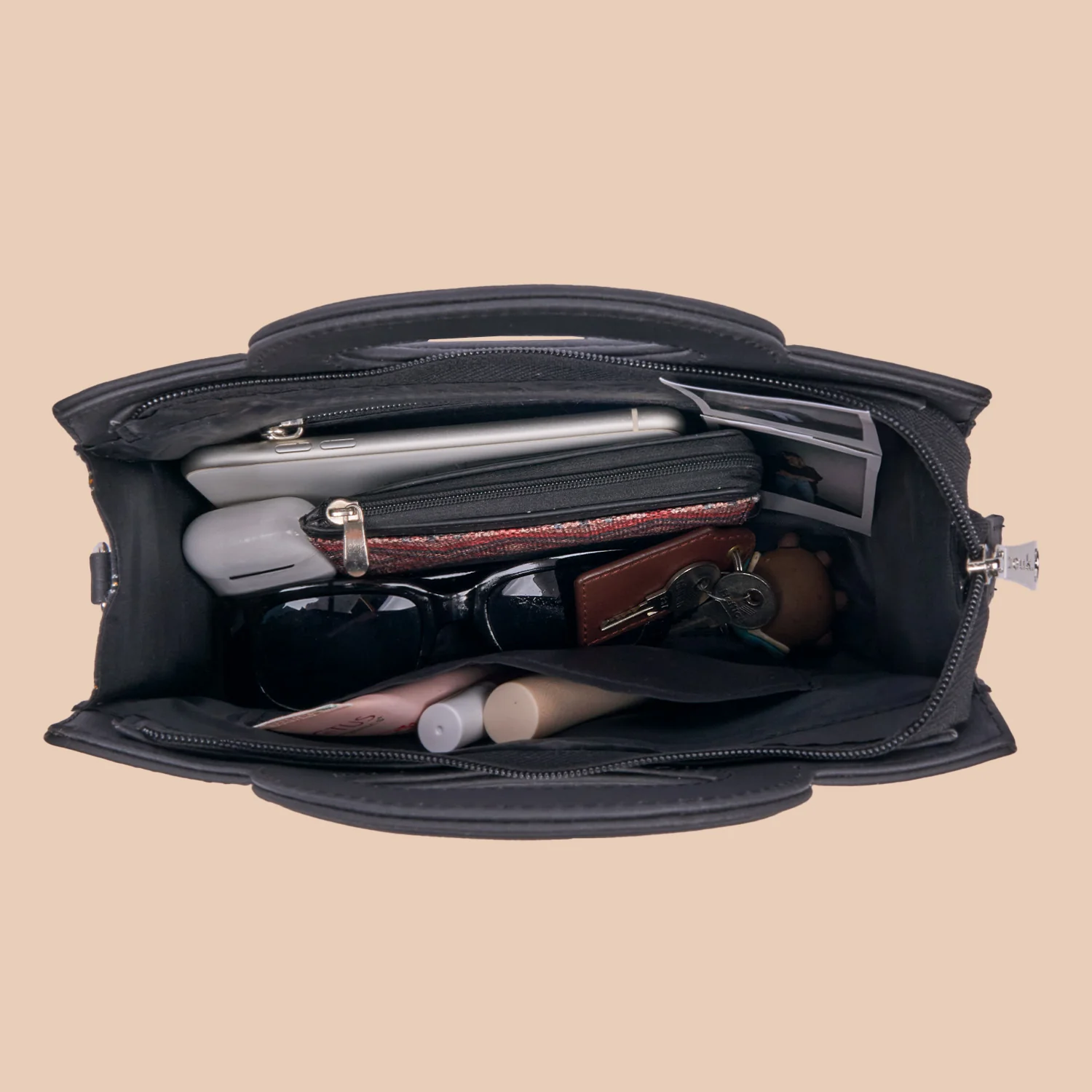 Zoe Sling Bag - GeoOptics - Image 8