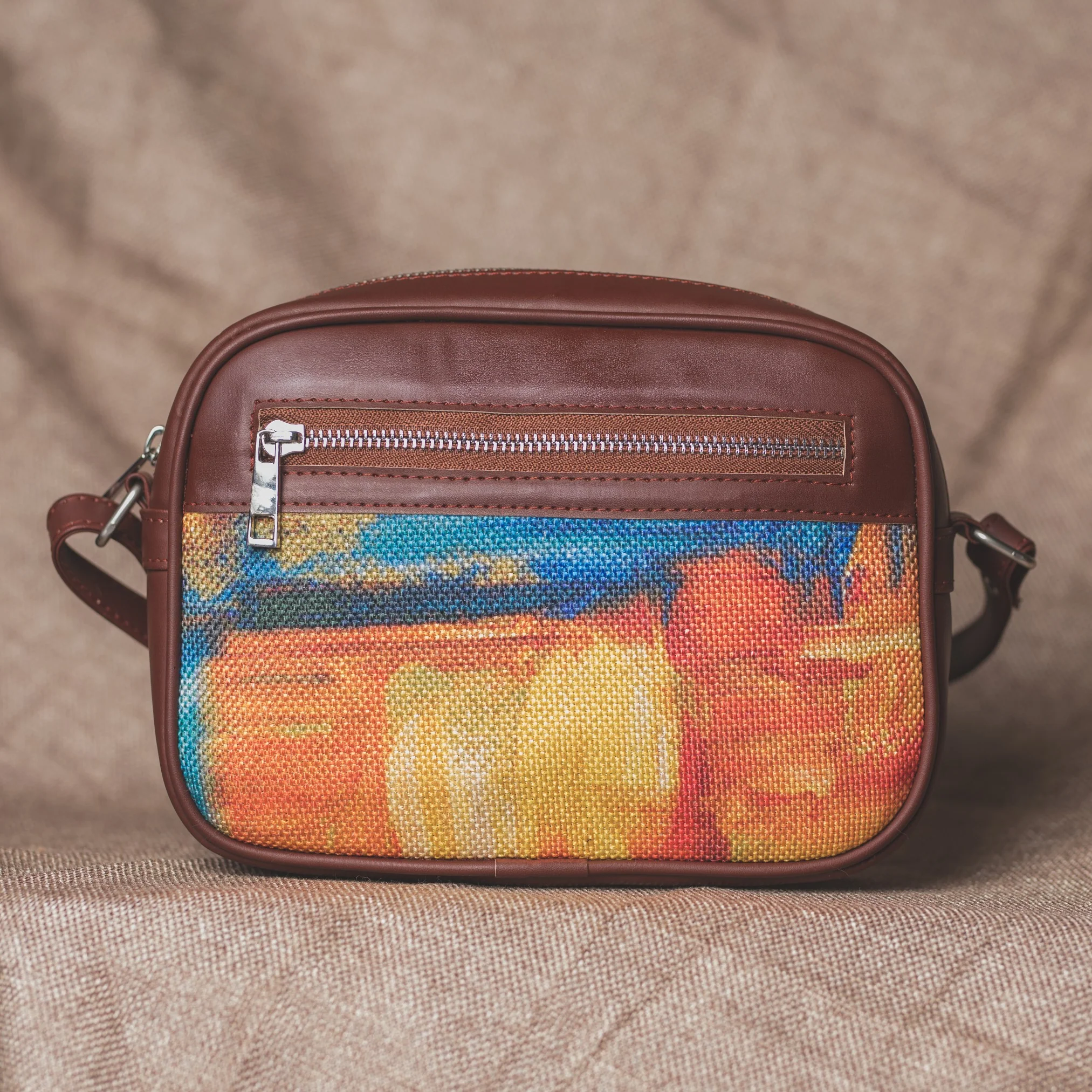 Abstract Amaze Sling Bag - Image 3