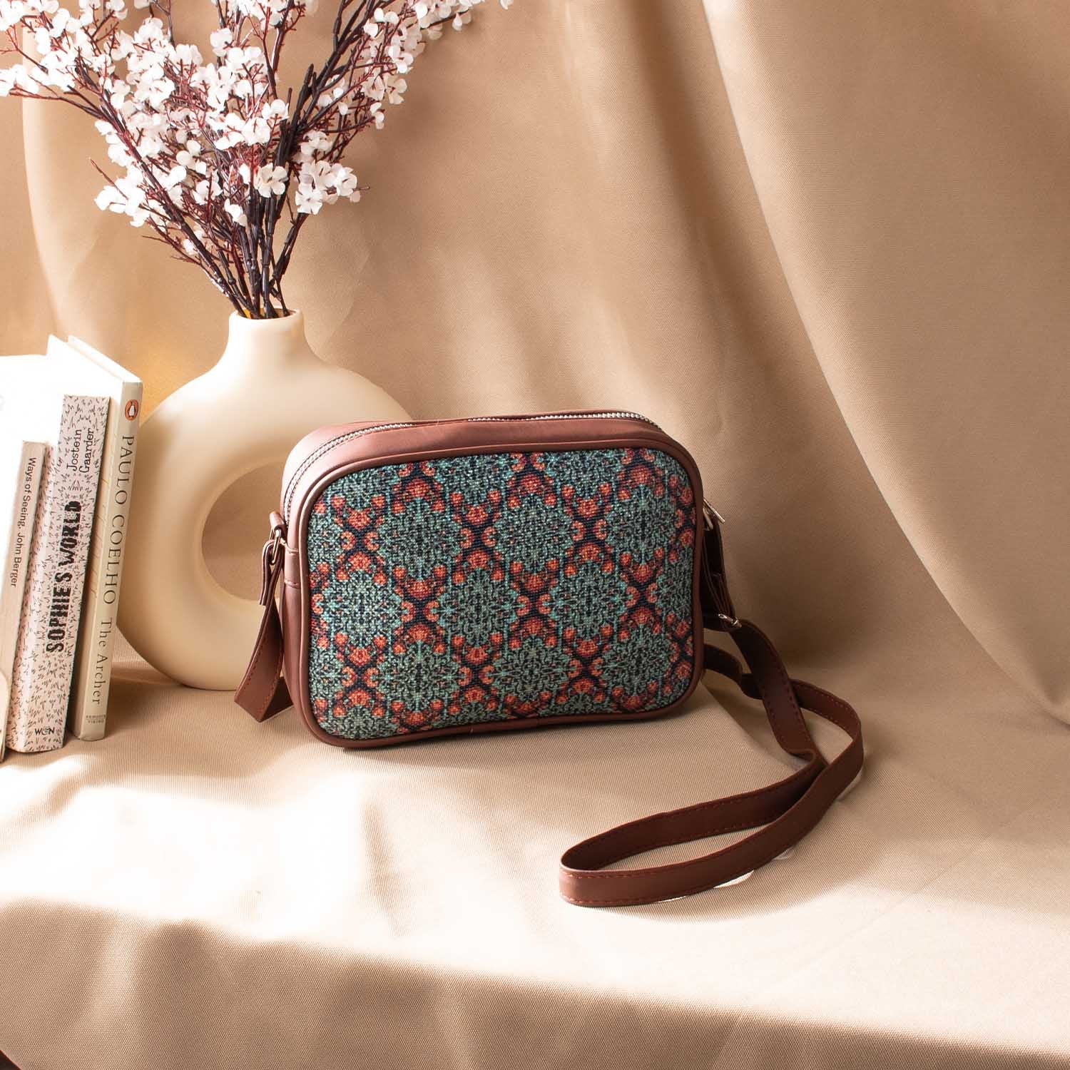 Gamthi Timeless Gift Box - Image 3
