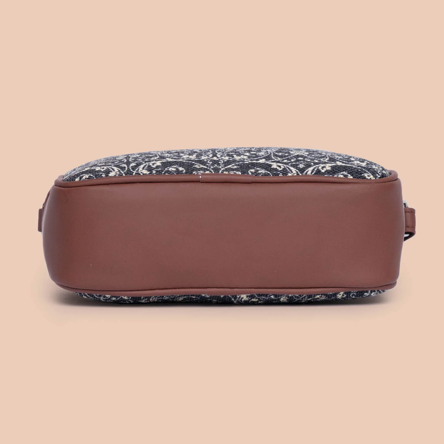 Lattice Lace Sling Bag - Image 7